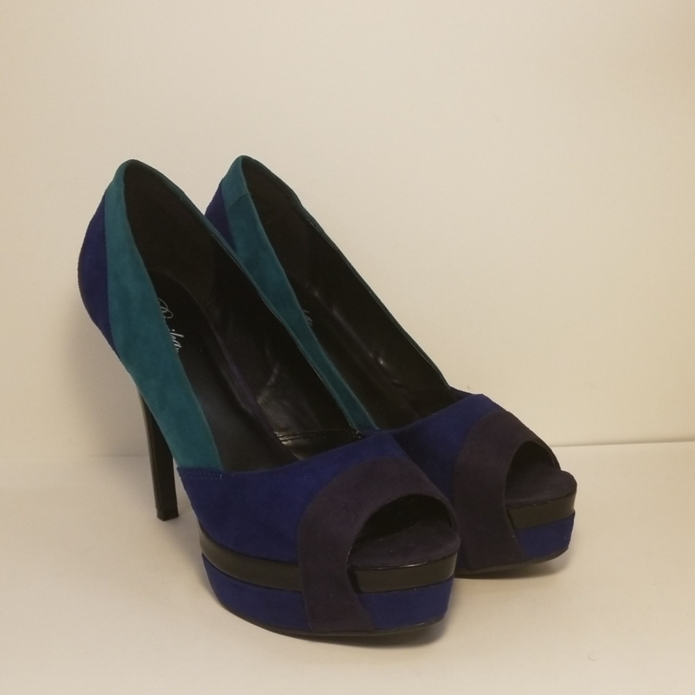 Pumps - Picture 3 of 3